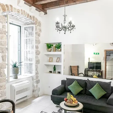 Niko, * Dubrovnik