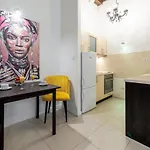 Niko, Appartement